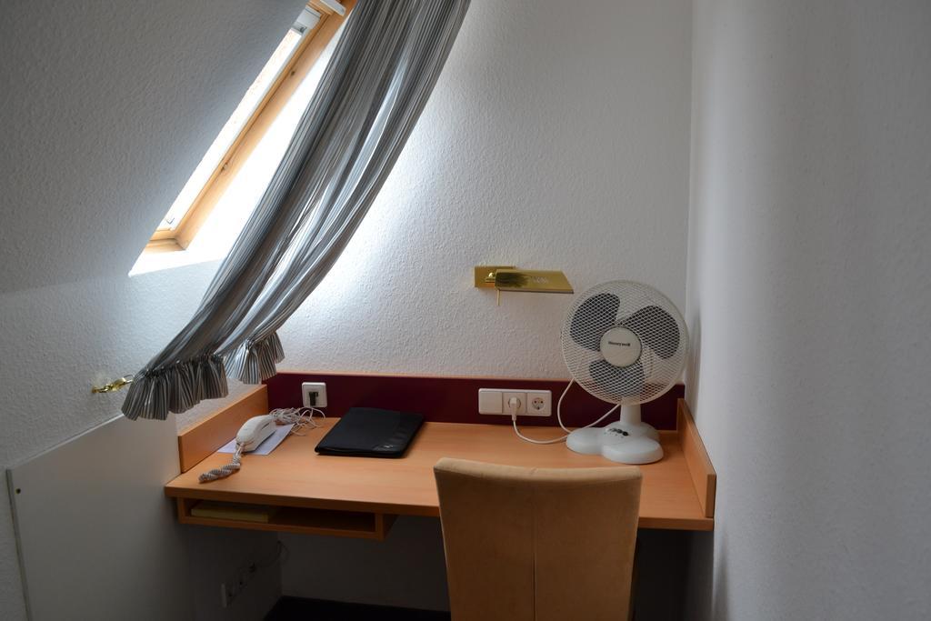 Hotel Hospiz Tübingen Стая снимка