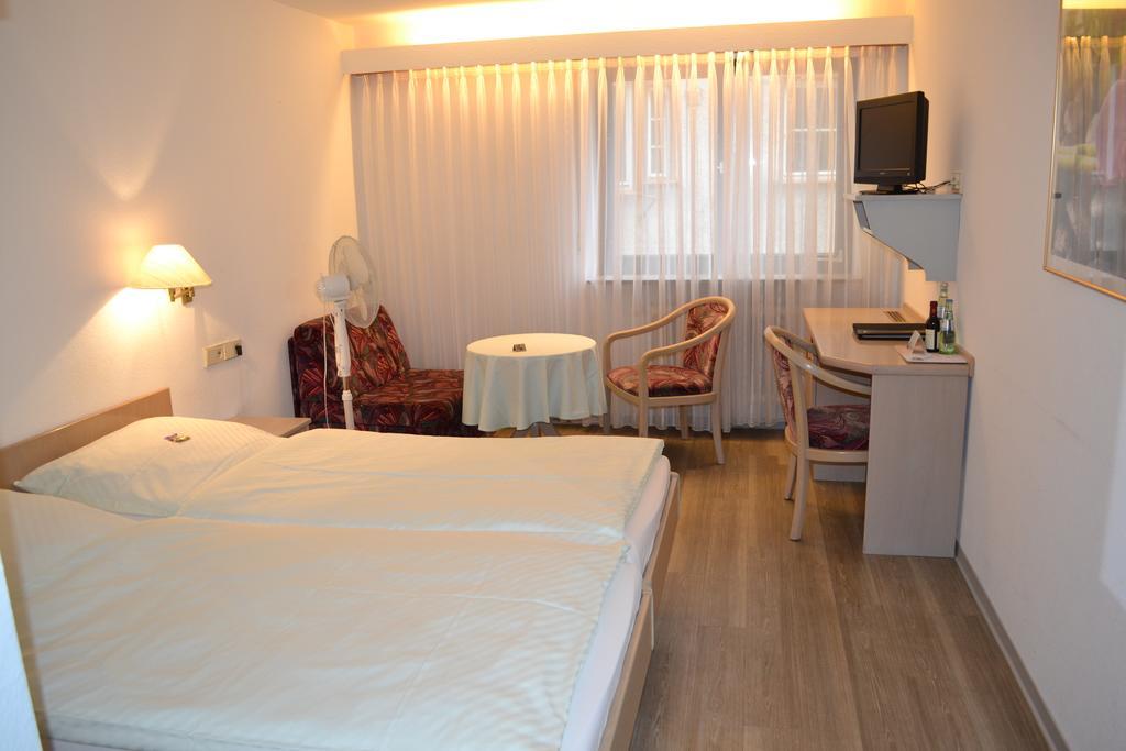 Hotel Hospiz Tübingen Стая снимка