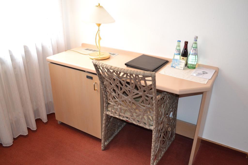 Hotel Hospiz Tübingen Стая снимка